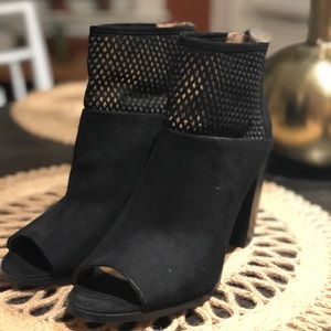 Report Black Heeled Booties